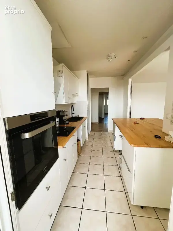 BLAGNAC - Vaste T3 lumineux de 86 m²  climatisé - Dernier étage avec balcon et vue dégagée - photo 5