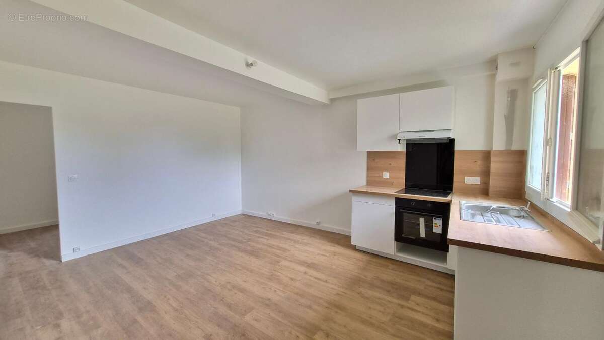 Appartement à LEUVILLE-SUR-ORGE
