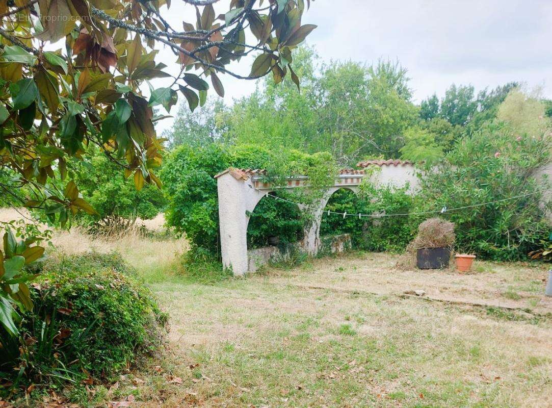 Maison à TOCANE-SAINT-APRE