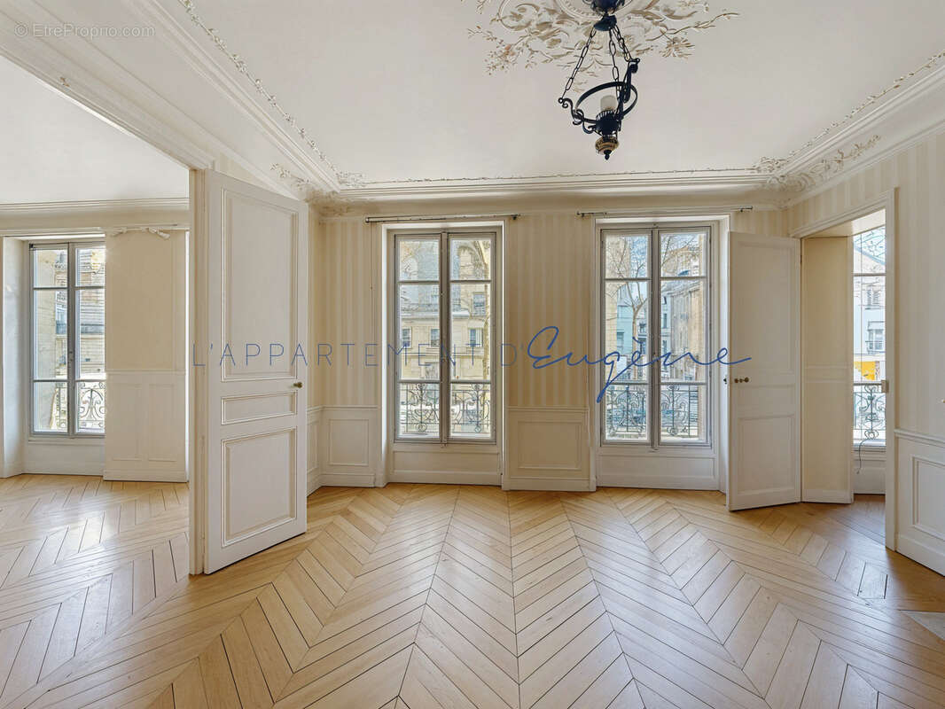 Appartement à PARIS-15E