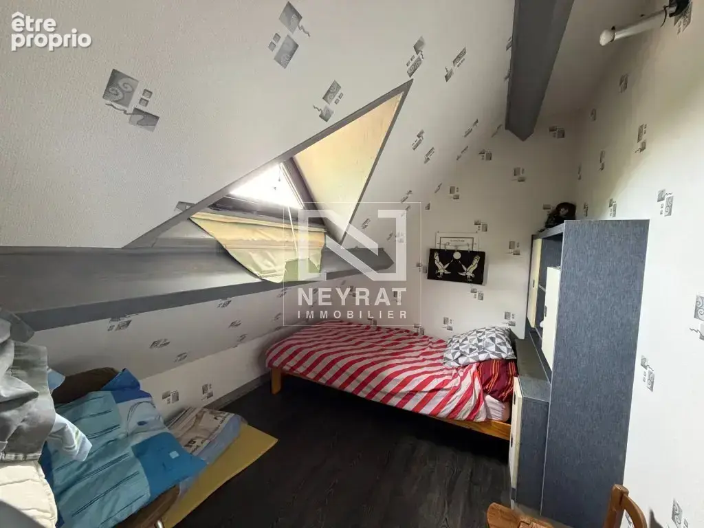 Maison familiale de 196 m² avec 6 chambres, dépendance et grand terrain à Paray-le-Monial - photo 13
