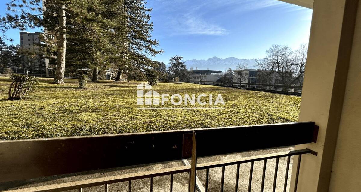 Appartement à MEYLAN