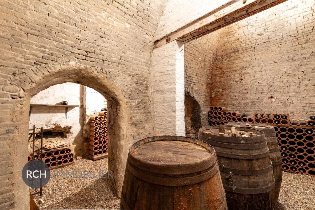 Maison à NEAUPHLE-LE-CHATEAU