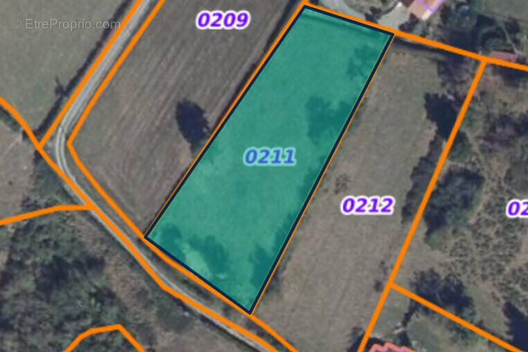 Terrain à SAINT-SEINE