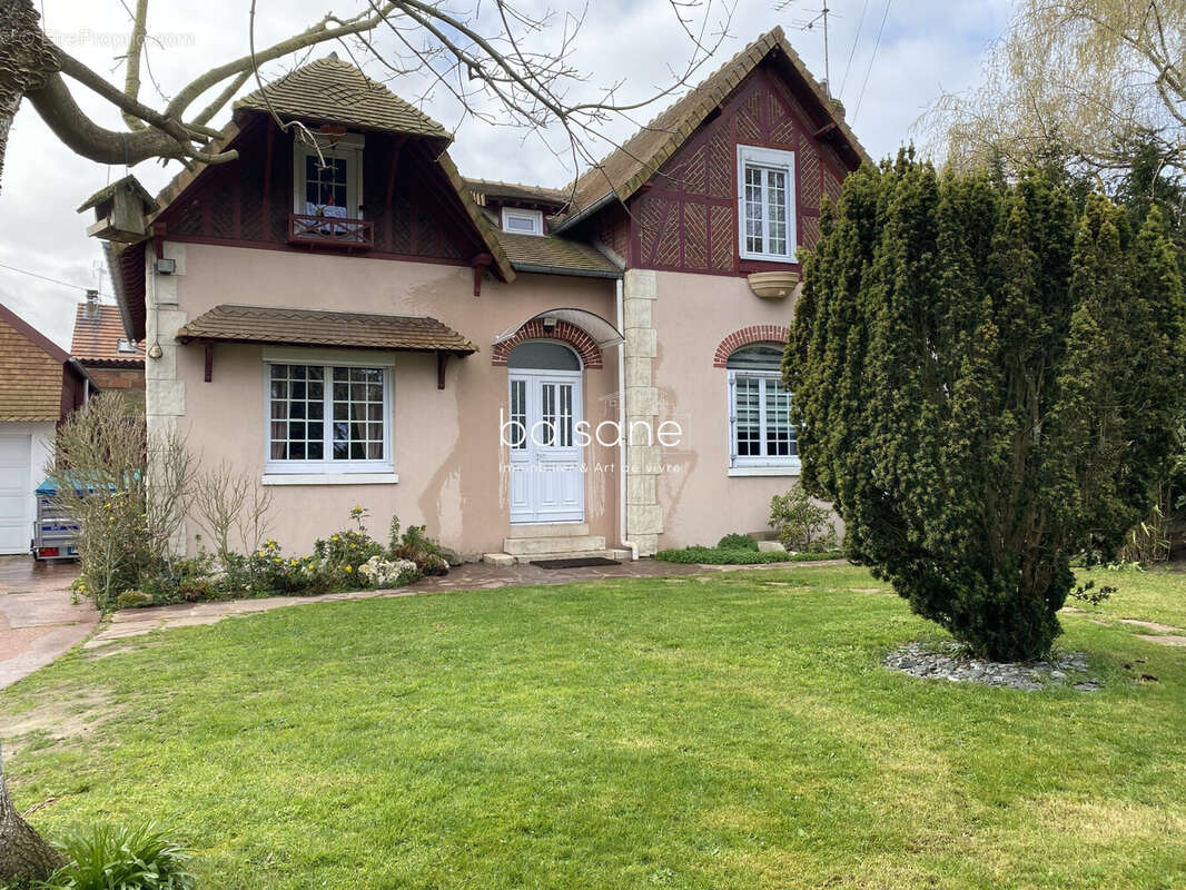 Maison à SOTTEVILLE-LES-ROUEN