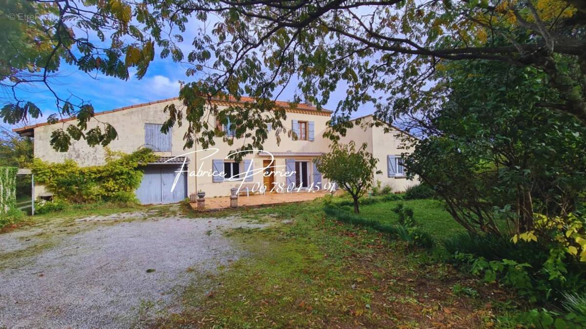 Maison à MONTELIMAR