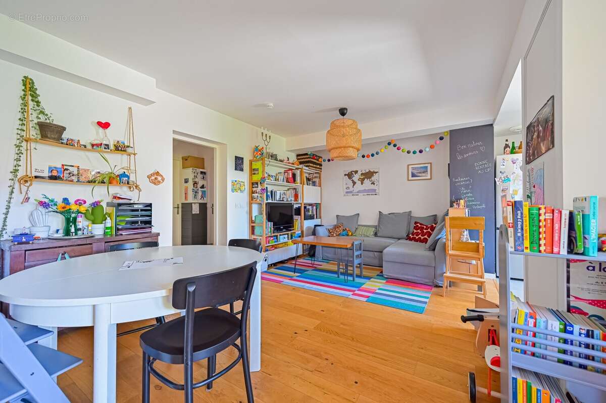 VIS_3069 - Appartement à LES LILAS