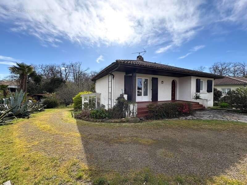 Maison à AIRE-SUR-L&#039;ADOUR