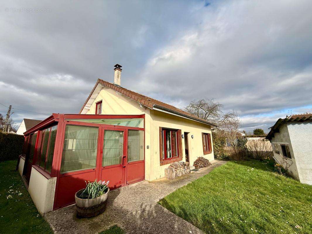 Maison à AUVERS-SUR-OISE