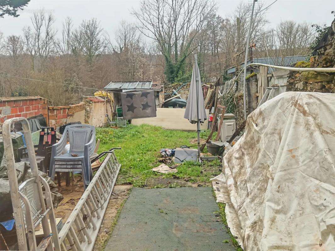 Maison à VILLENEUVE-SUR-BELLOT