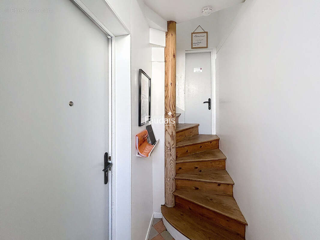 Appartement 140 m² à Grandcamp-Maisy  - photo 8