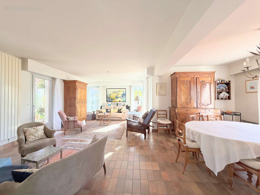 Maison à RUEIL-MALMAISON