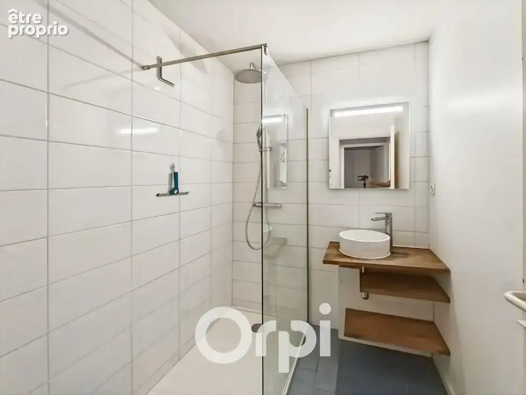 Appartement avec terrasse et parking - photo 7
