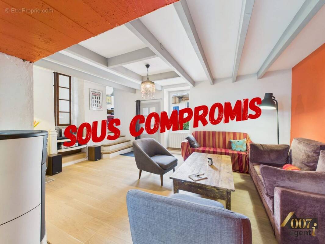 Maison à CHATEAUNEUF