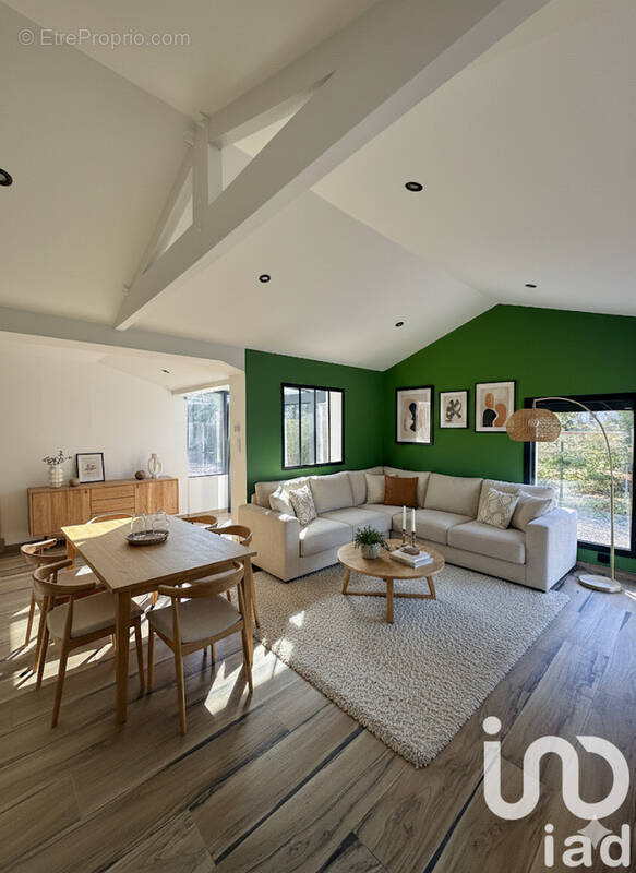 Photo 1 - Maison à SAINT-URBAIN