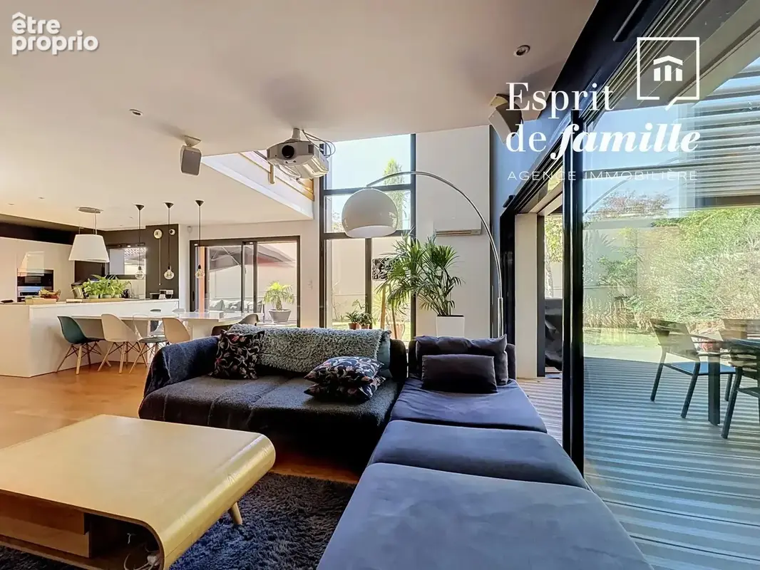 Lyon 9, limite Saint Cyr au Mont d’Or - Appartement  loft 143m2 avec jardin - photo 8