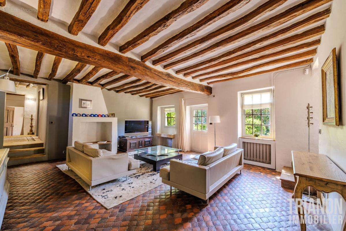 Maison à FEUCHEROLLES
