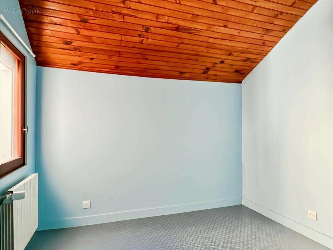 Appartement à VAUREAL