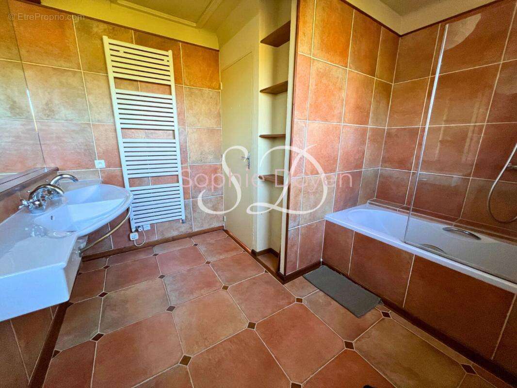 Maison à LAROQUE-DES-ALBERES