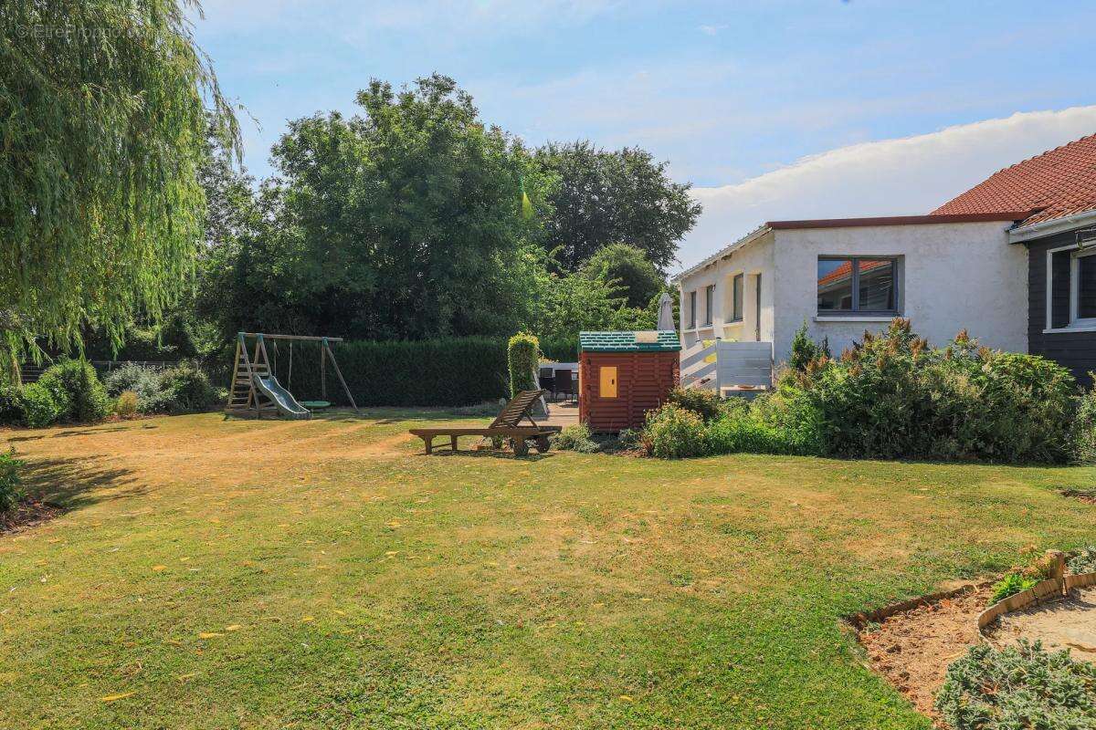 Maison de 6 pièces de 168 m² à Saint-Maulvis - photo 16