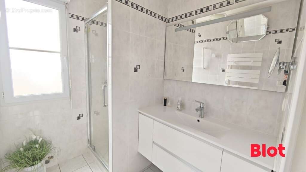 Appartement 64 m² à Saint-Malo  - photo 9