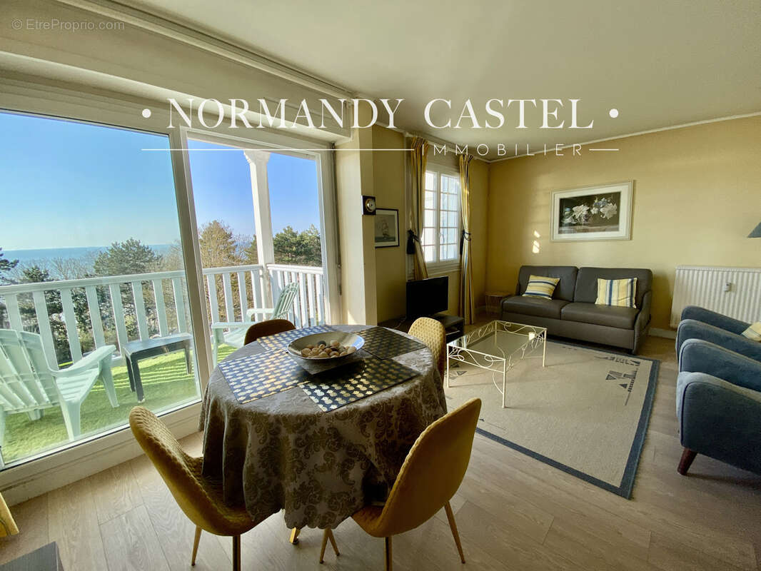 Appartement à TROUVILLE-SUR-MER