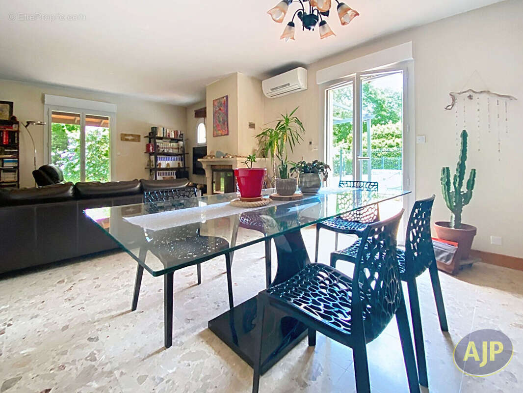 Audenge - maison 4 chambres avec piscine et garage - photo 3