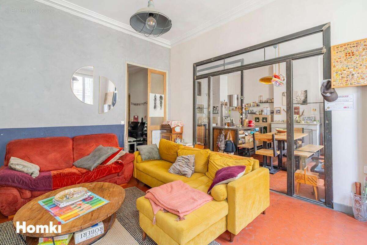 Appartement à MARSEILLE-1E