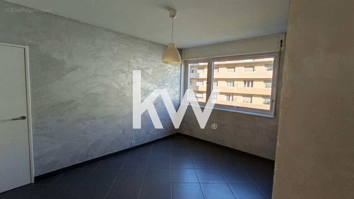 Appartement 81 m² à Saint-Chamond  - photo 6