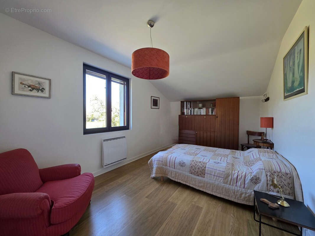 Maison à SAINT-AMANT-TALLENDE