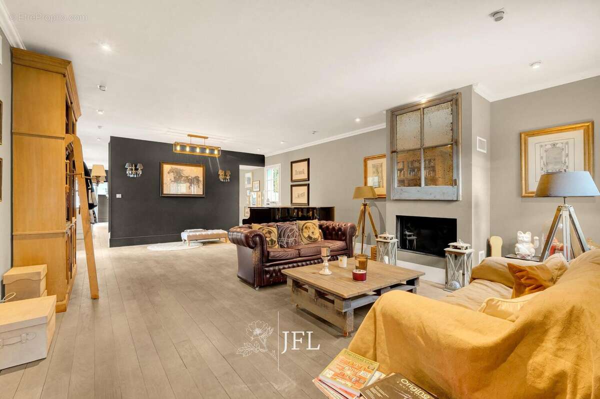 n°1 - Maison à SAINT-JEAN