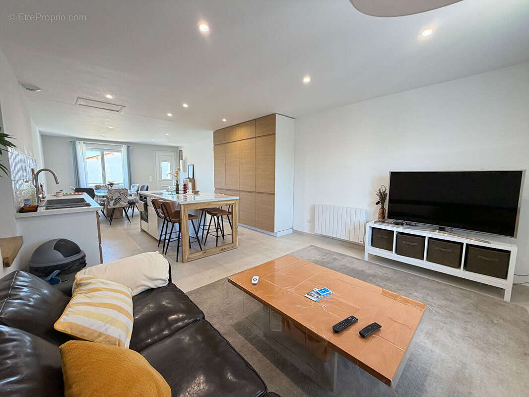 Royan. Appartement lumineux et récent, proche marché et plage - photo 9