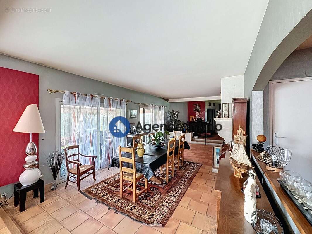 Maison à ARTANNES-SUR-INDRE