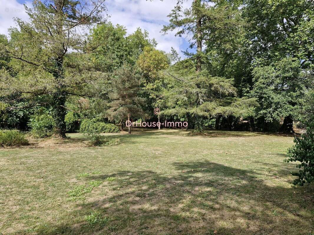 Maison à SAINT-GELAIS