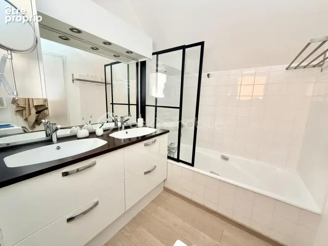 Appartement T3 en duplex avec cave et garage, à 2 pas du lac à Veyrier-du-Lac - photo 17