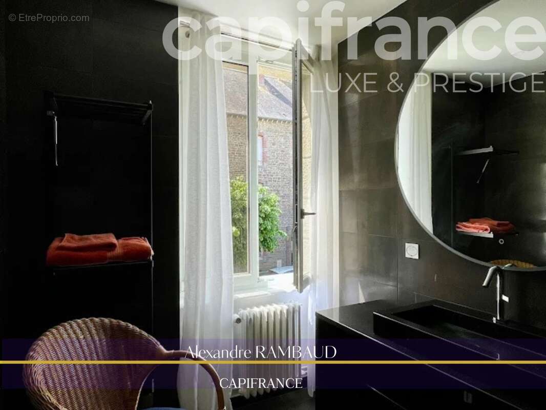 Propriété à vendre 17 pièces en plein centre de DOL DE BRETAGNE (35) - proche de Saint Malo - photo 22