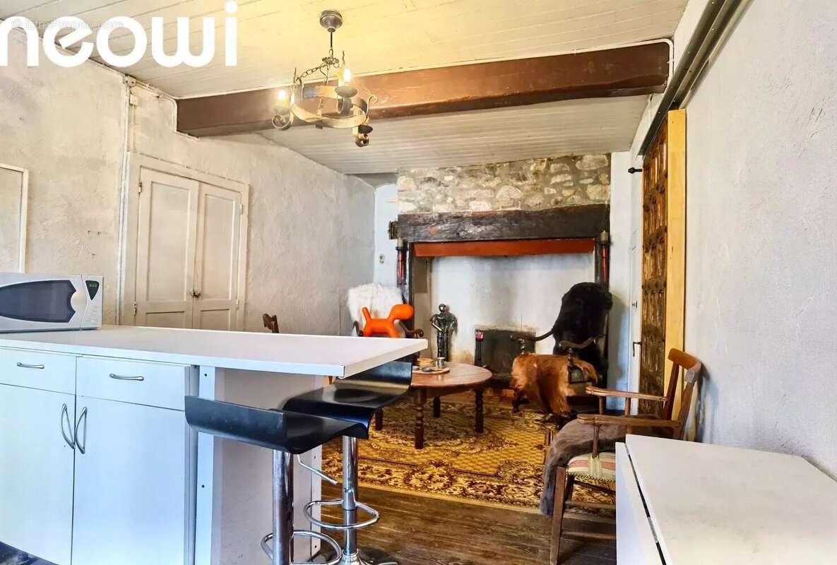 Maison à LAROQUEBROU