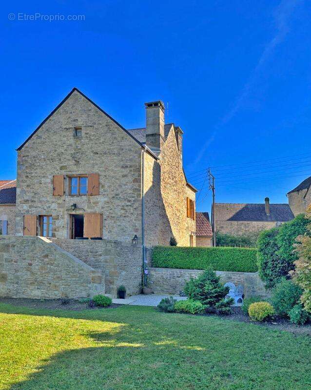 Maison Salignac Eyvignes 6 pièce(s) 119 m2 - photo 3