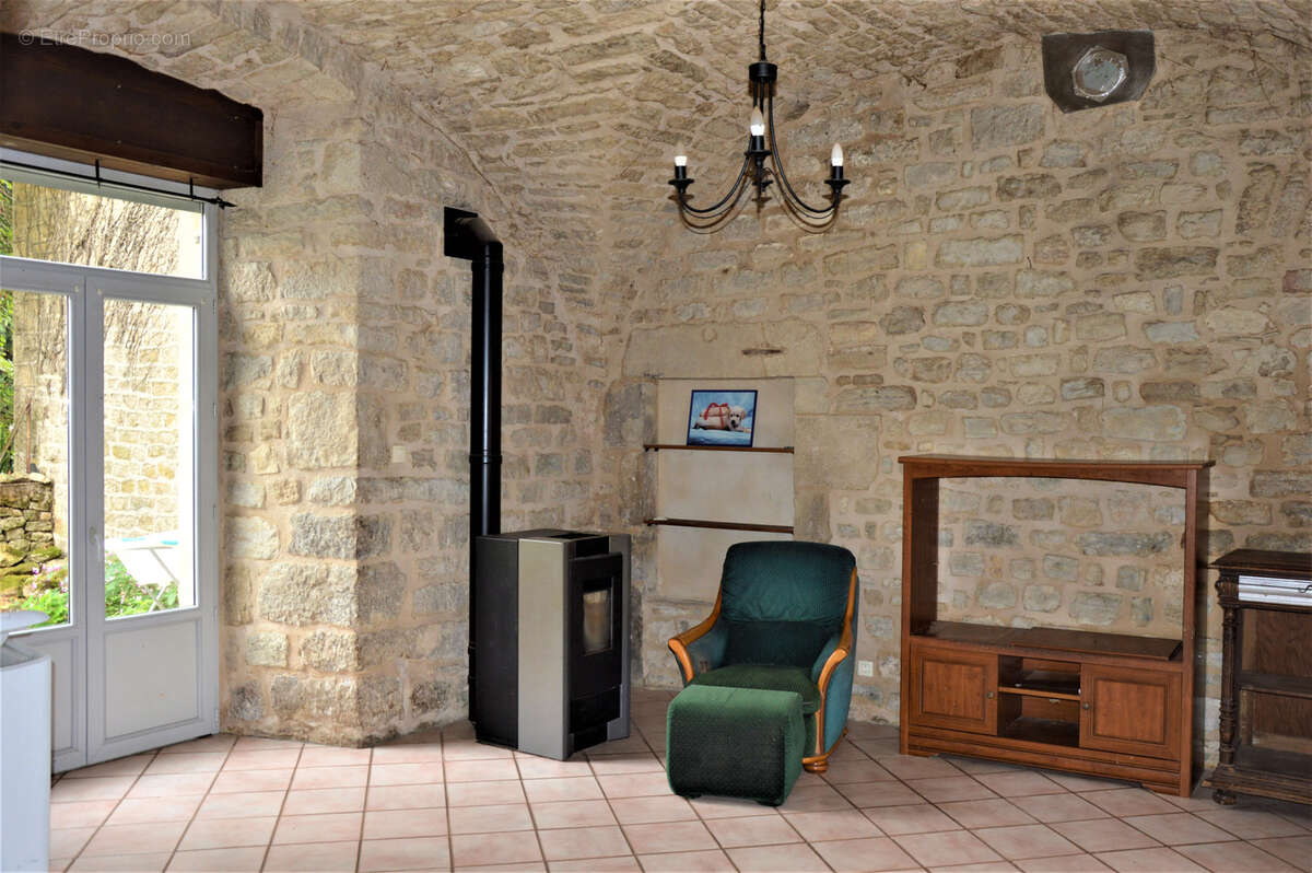 Maison à SEVERAC-LE-CHATEAU