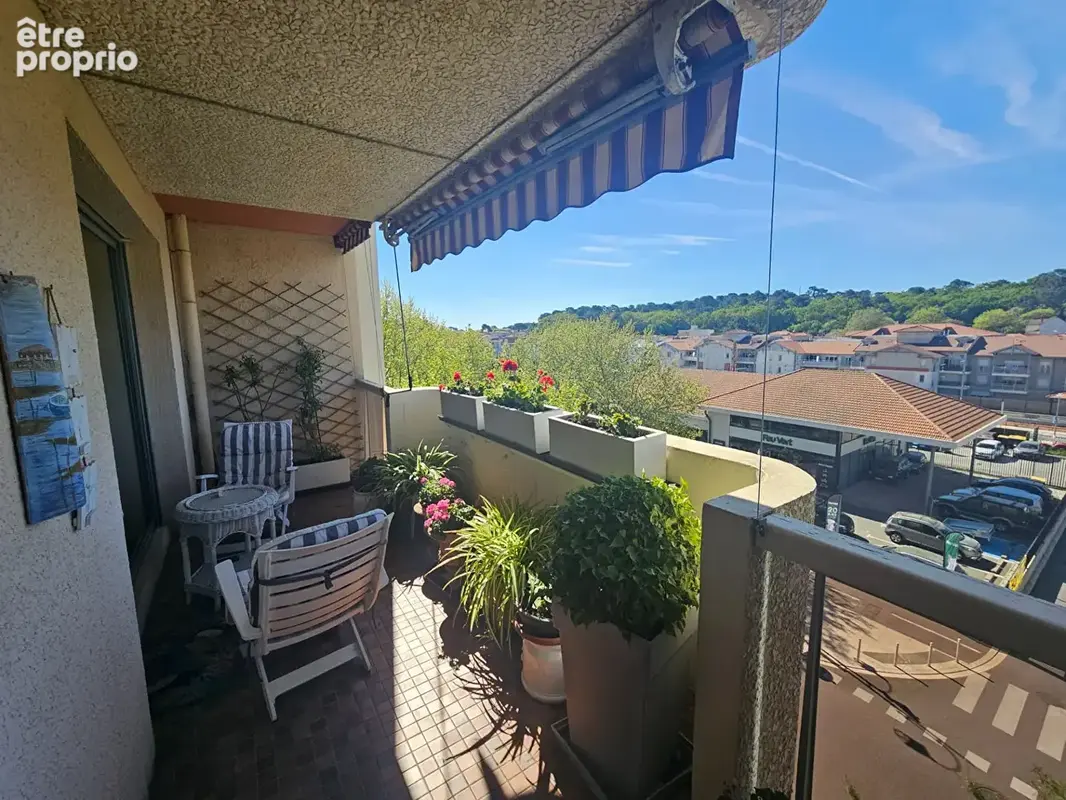 Appartement lumineux T3 60 m² traversant entièrement rénové en étage élevé - photo 3