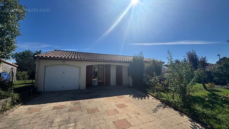 Maison à CASTELCULIER