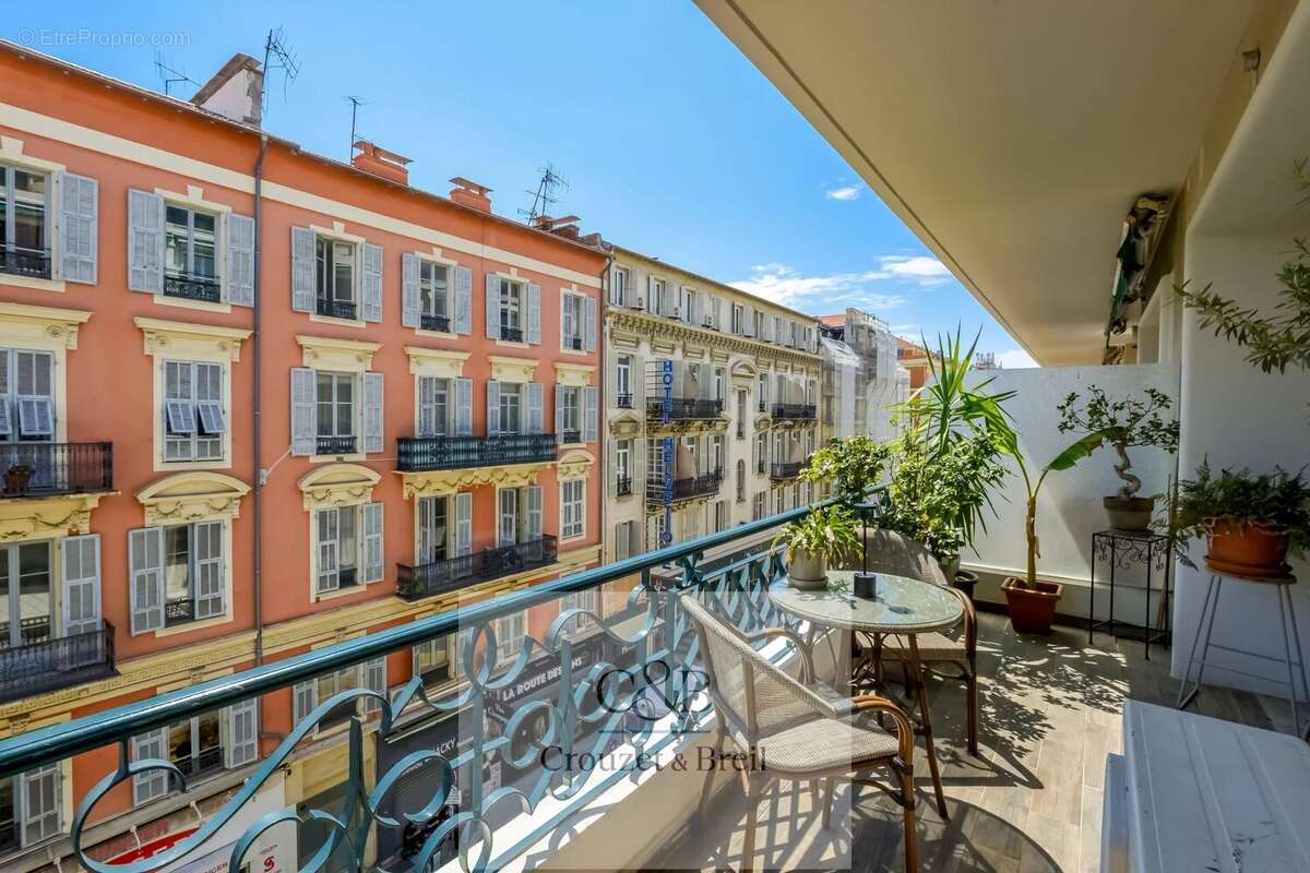 Appartement à NICE