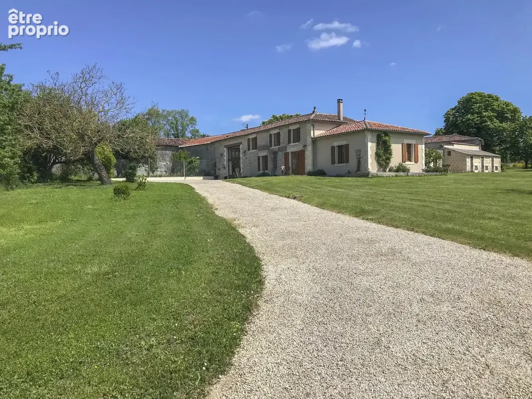 Maison à MATHA
