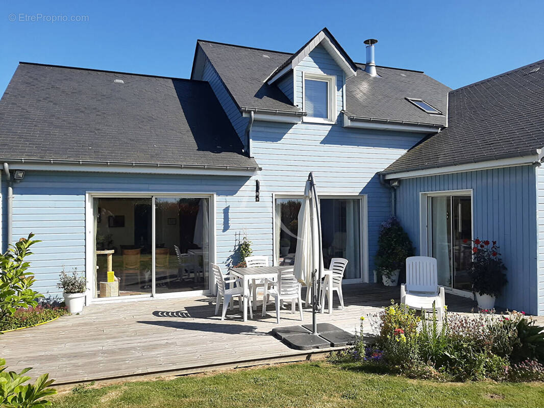 Maison à FRANQUEVILLE-SAINT-PIERRE