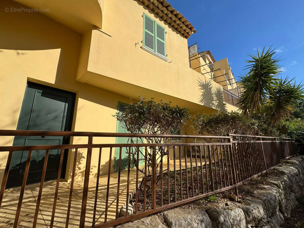 Appartement à GRIMAUD