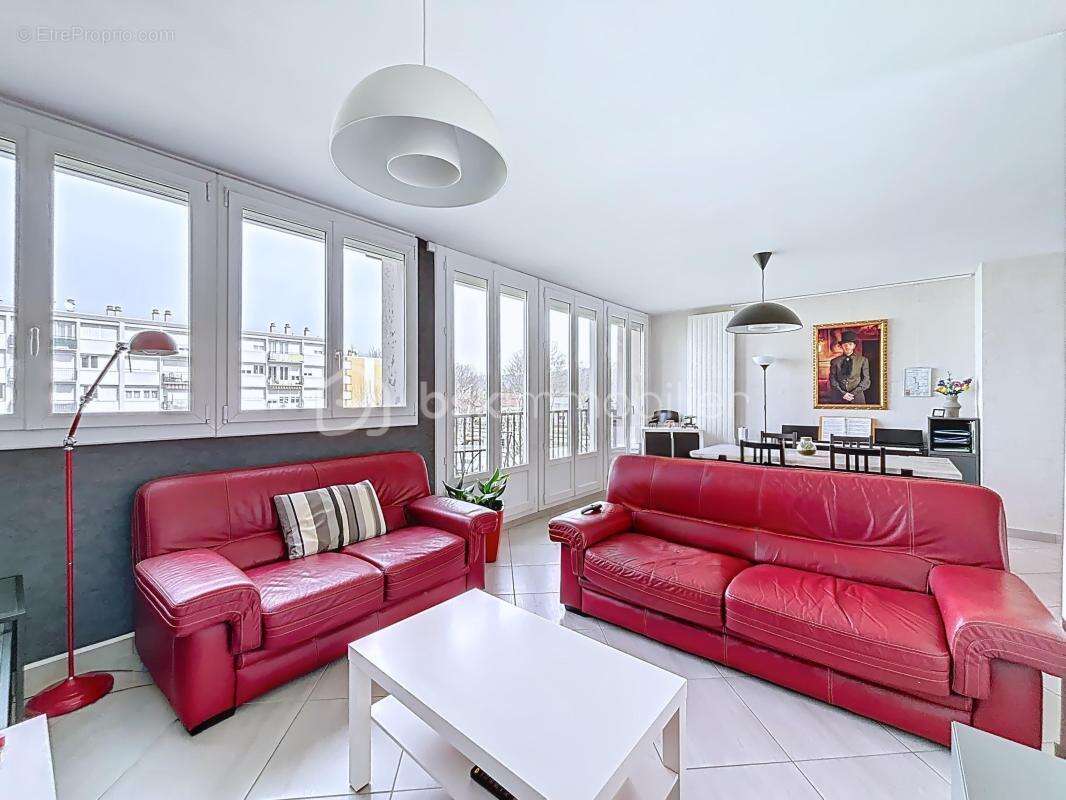 Appartement à ECHIROLLES