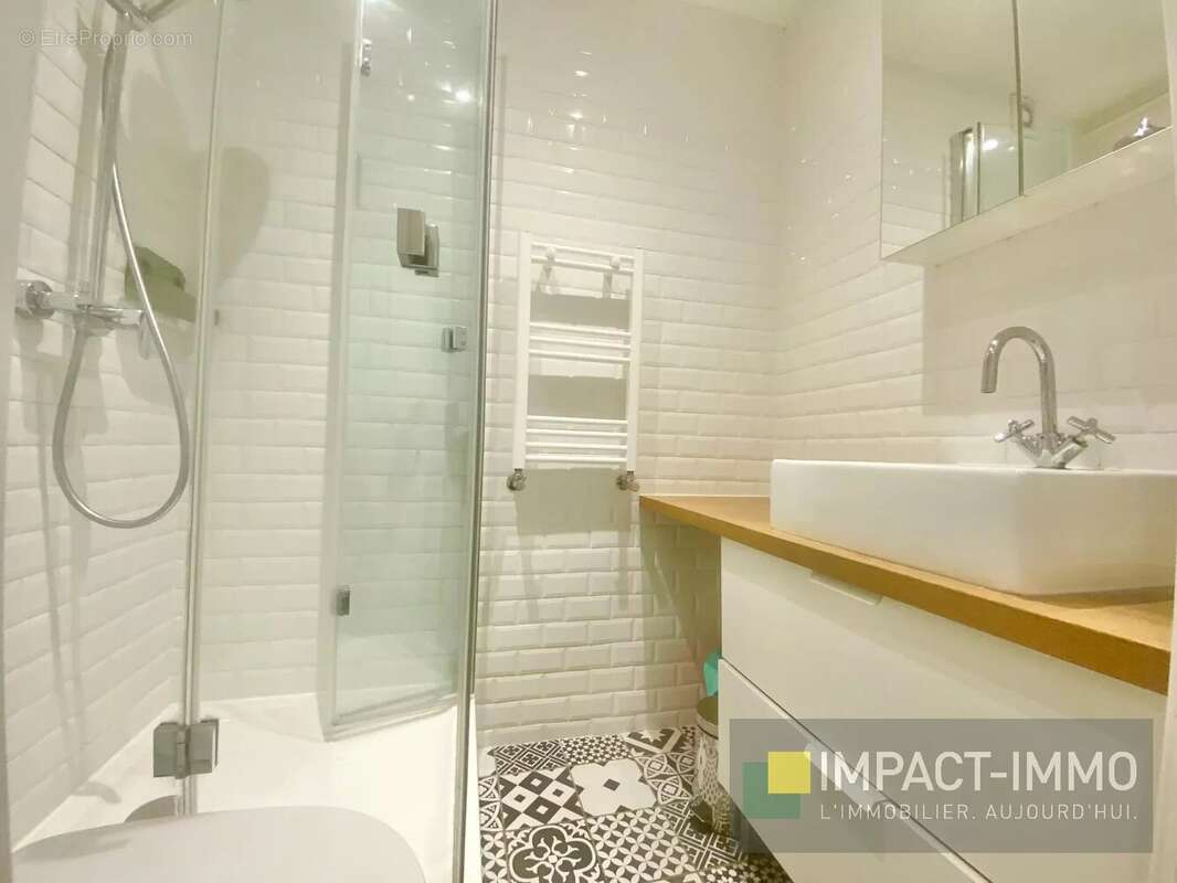 Appartement à PARIS-18E