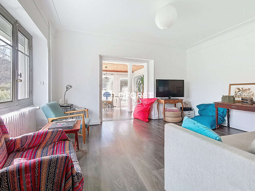 Maison à LE MALZIEU-VILLE