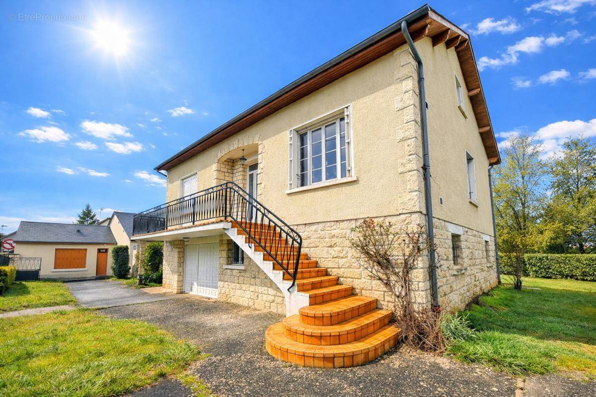 Maison à JOUET-SUR-L'AUBOIS