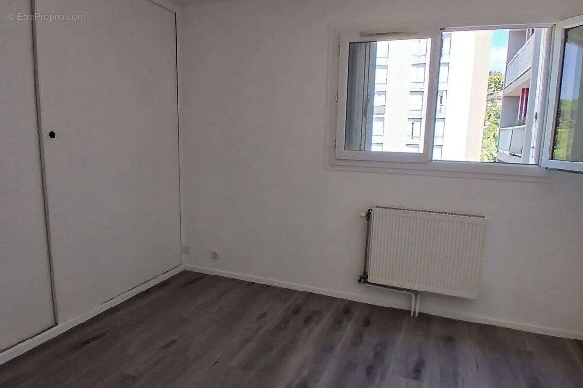 Appartement à MARSEILLE-11E